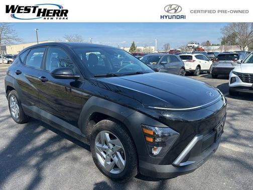 Black 2024 Hyundai KONA SE