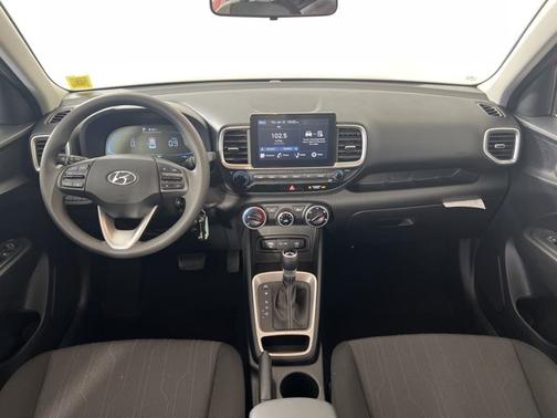 2025 Hyundai VENUE SE