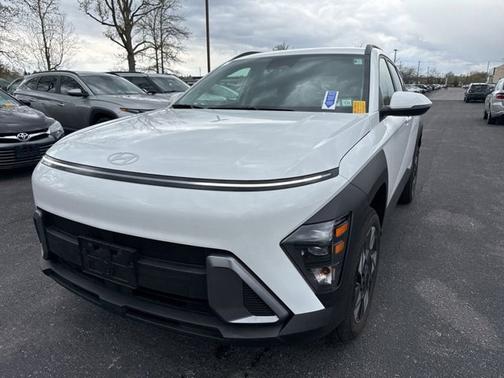 White 2025 Hyundai KONA SEL