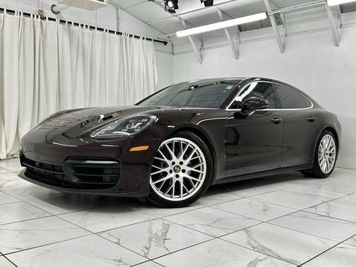 2022 Porsche Panamera 4S