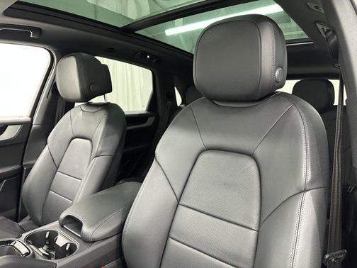 2024 Porsche Cayenne AWD