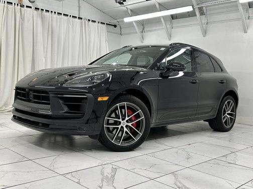 2024 Porsche Macan Base