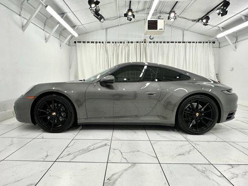 2020 Porsche 911 Carrera 4
