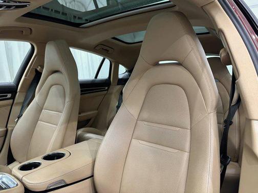 2021 Porsche Panamera E-Hybrid 4