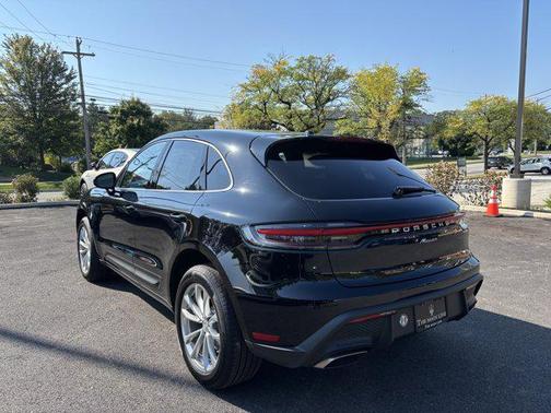 2023 Porsche Macan T