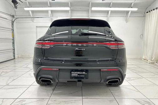 2024 Porsche Macan Base