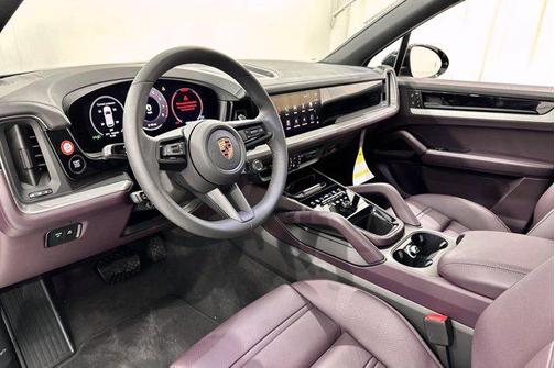 2025 Porsche Cayenne AWD