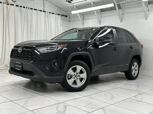 2020 Toyota RAV4 Hybrid XLE