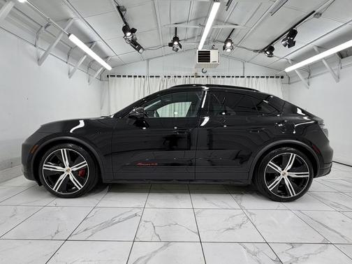 Black 2025 Porsche Macan Macan Electric 4