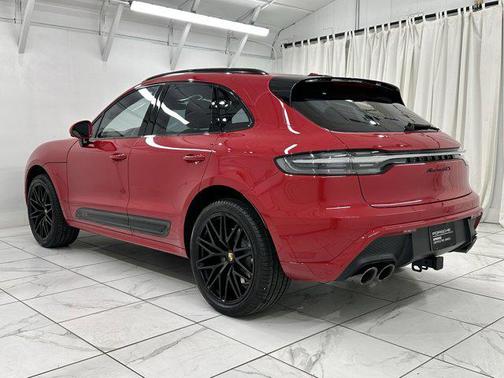 2025 Porsche Macan GTS