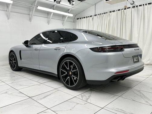 2018 Porsche Panamera 4S