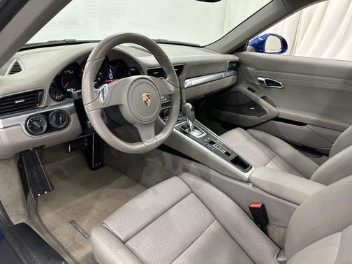 2013 Porsche 911 Carrera