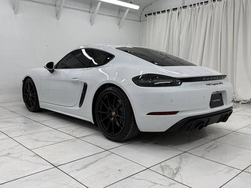 2021 Porsche 718 Cayman GTS 4.0