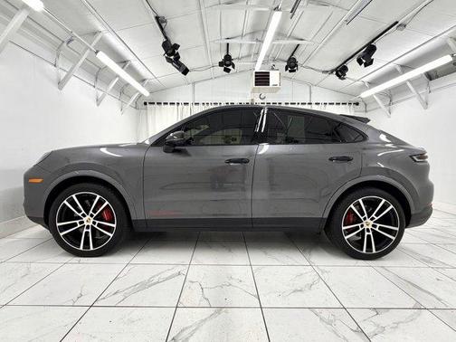 2024 Porsche Cayenne S