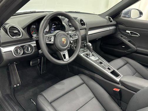 2025 Porsche 718 Boxster S