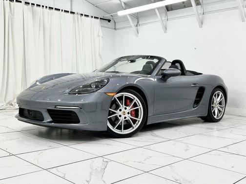 2025 Porsche 718 Boxster S