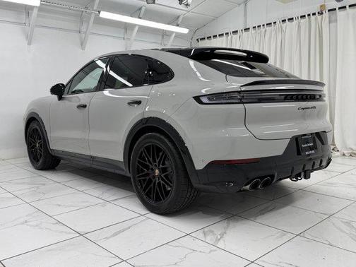 2026 Porsche Cayenne GTS