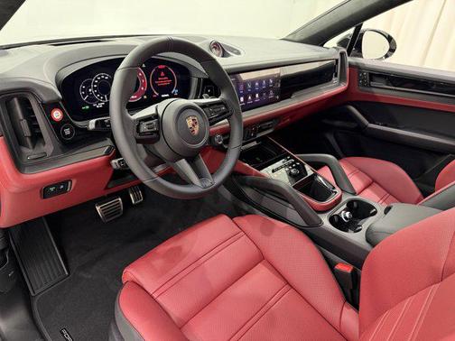 2026 Porsche Cayenne GTS