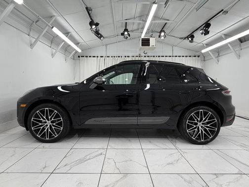2026 Porsche Macan T