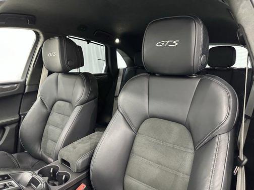 2025 Porsche Macan GTS