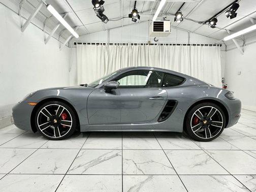 2025 Porsche 718 Cayman S