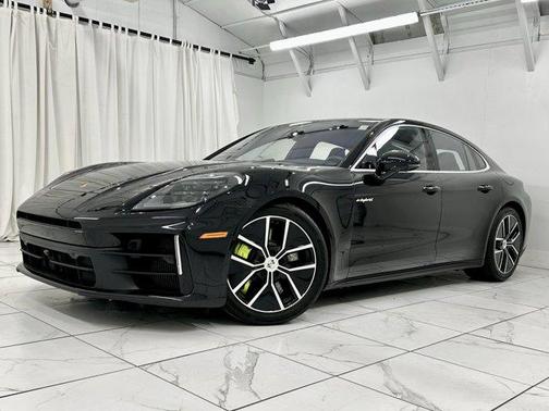 2025 Porsche Panamera E-Hybrid 4S