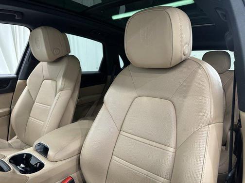 2022 Porsche Cayenne
