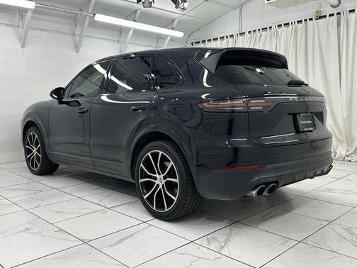 2022 Porsche Cayenne