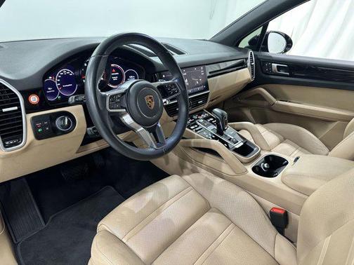2022 Porsche Cayenne