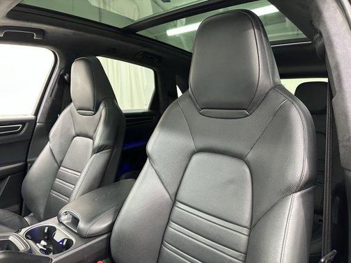 2021 Porsche Cayenne GTS
