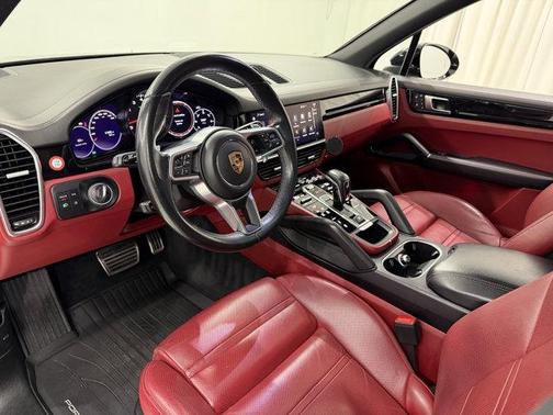 2022 Porsche Cayenne S