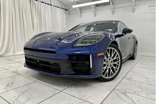 2024 Porsche Panamera 4