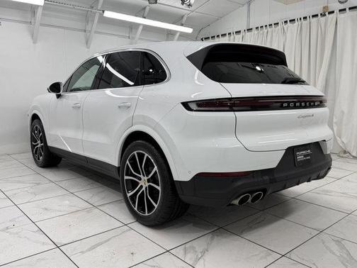 2024 Porsche Cayenne S