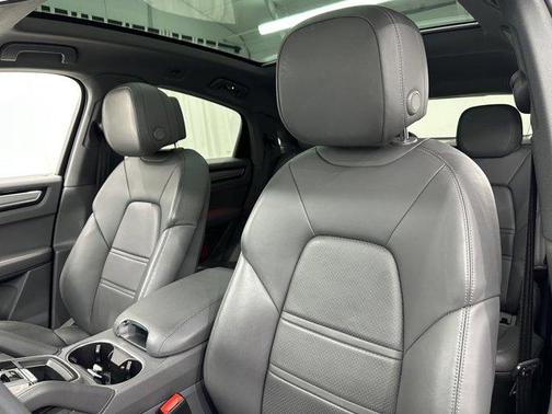 2021 Porsche Cayenne E-Hybrid S
