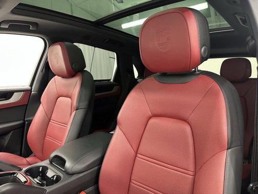 2024 Porsche Cayenne E-Hybrid