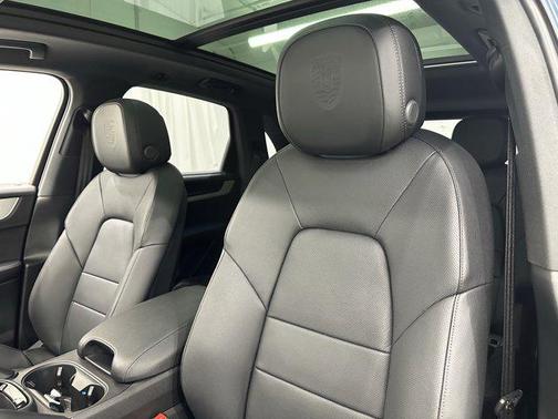 2024 Porsche Cayenne E-Hybrid S