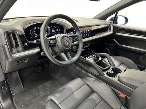 2024 Porsche Cayenne E-Hybrid S