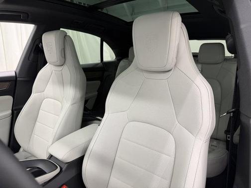 Blue 2026 Porsche Macan Macan Electric 4
