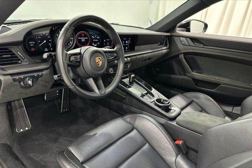 2023 Porsche 911 Carrera GTS