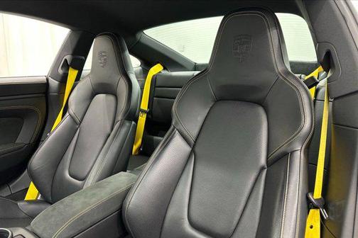 2023 Porsche 911 Carrera GTS