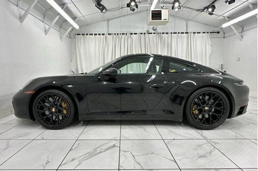 2023 Porsche 911 Carrera GTS