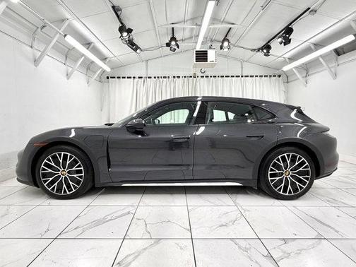 2023 Porsche Taycan 4