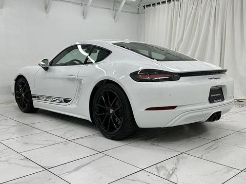 2025 Porsche 718 Cayman Style Edition