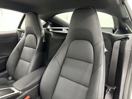2025 Porsche 718 Cayman Style Edition