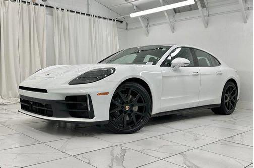 2024 Porsche Panamera 