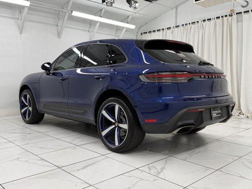 2024 Porsche Macan AWD