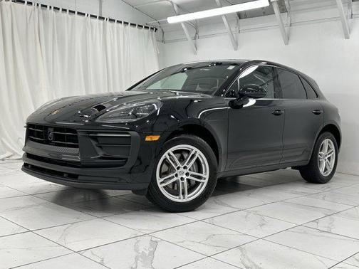 2024 Porsche Macan Base
