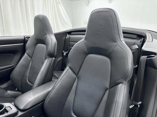 2022 Porsche 911 Carrera 4S Cabriolet