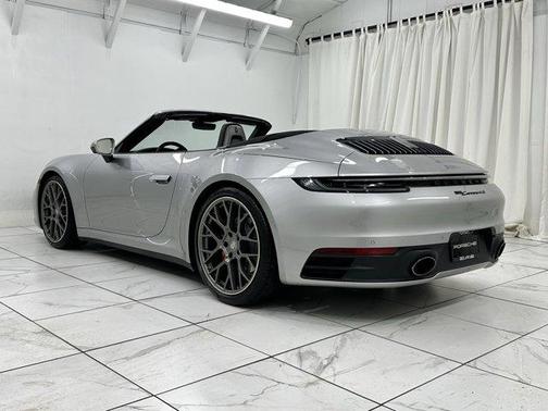 2022 Porsche 911 Carrera 4S Cabriolet