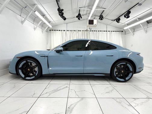 2022 Porsche Taycan 4S